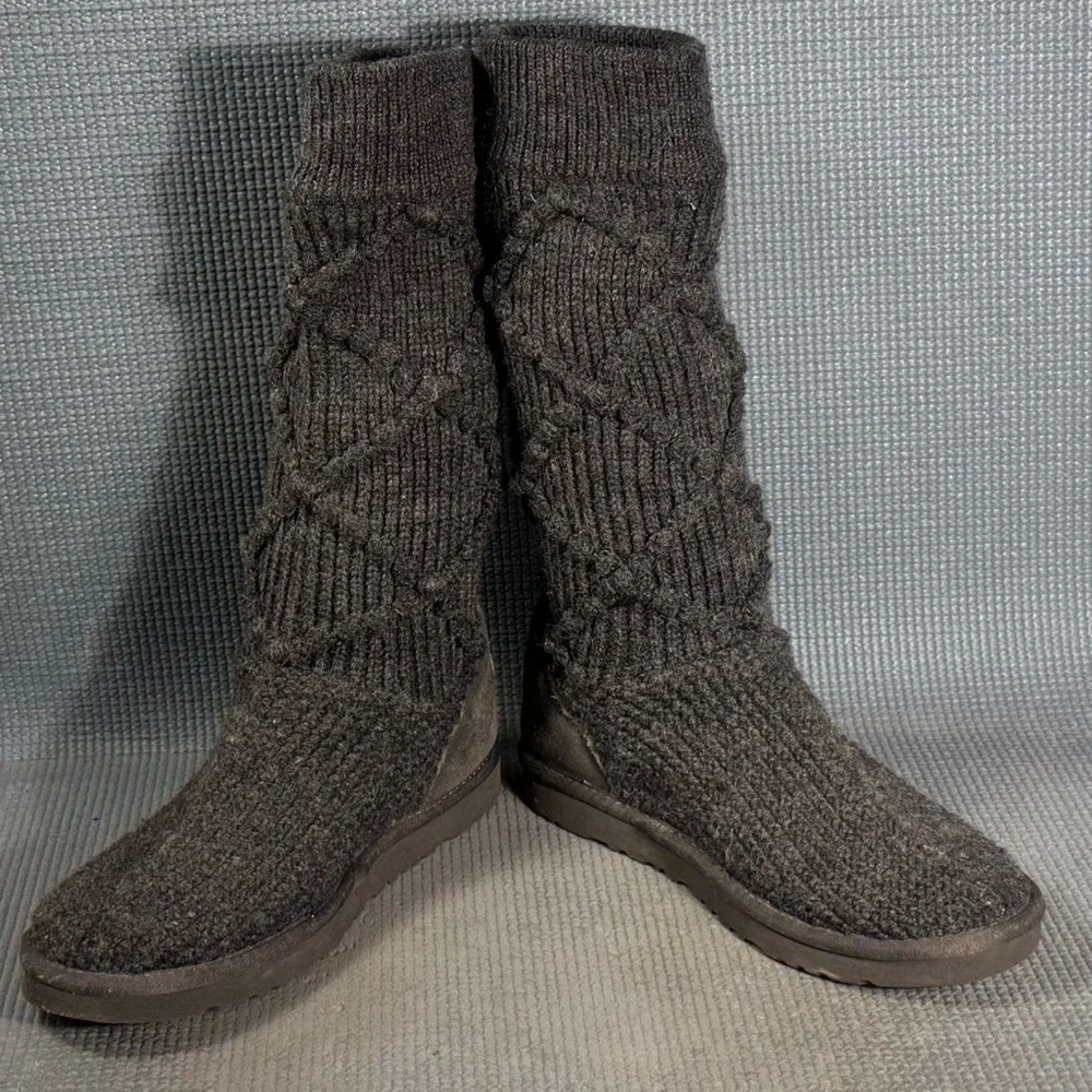 UGG Classic Argyle Knit Gray Boots Women’s Size 8 - Picture 4 of 7